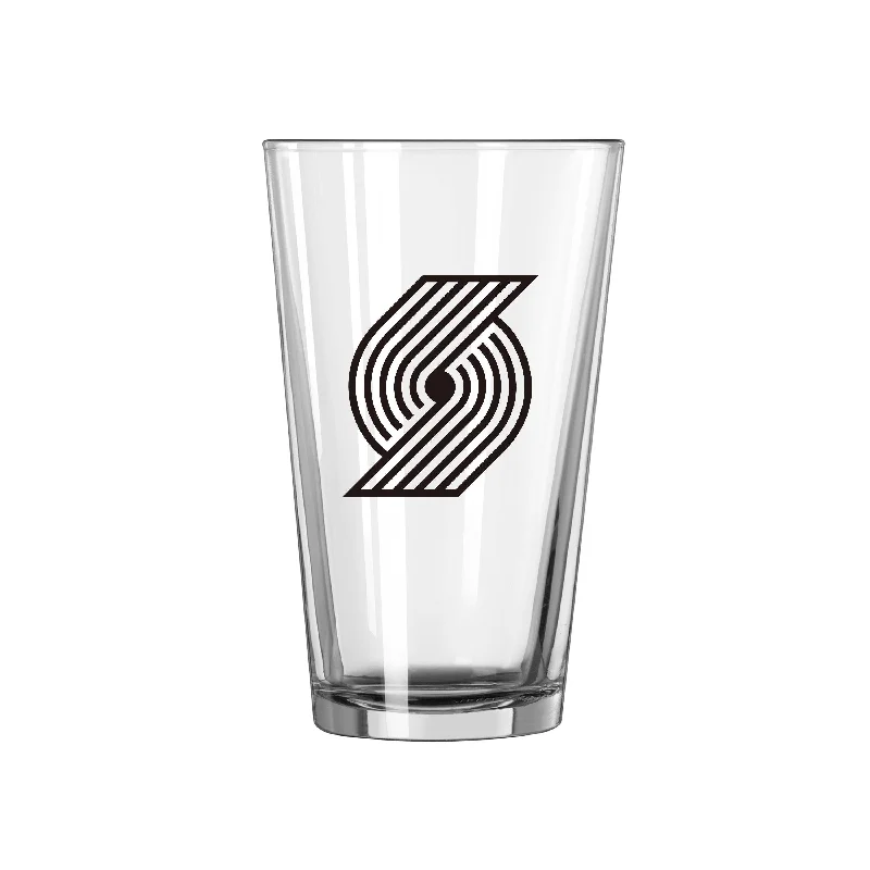 Team Mug For Holidays-Portland Trailblazers PDX 16oz Pint Glass