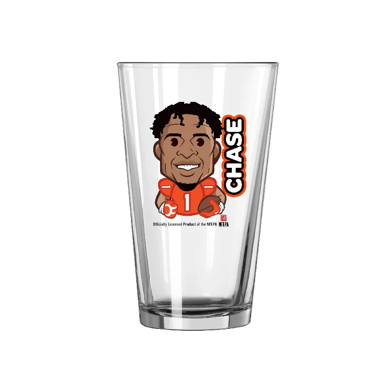 Team Mug With Gold Rim-Cincinnati Bengals Jamarr Chase Caricature 16oz Pint Glass